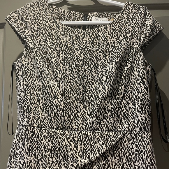 Stretchy Calvin Klein Peplum dress (size 6) - Picture 2 of 3